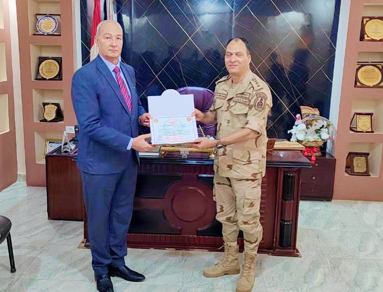 مستشار عسكرى كفر الشيخ يكرم وكيل الشباب والرياضة للأداء المتميز فى تنفيذ التدريب العملى المشترك «صقر 150»