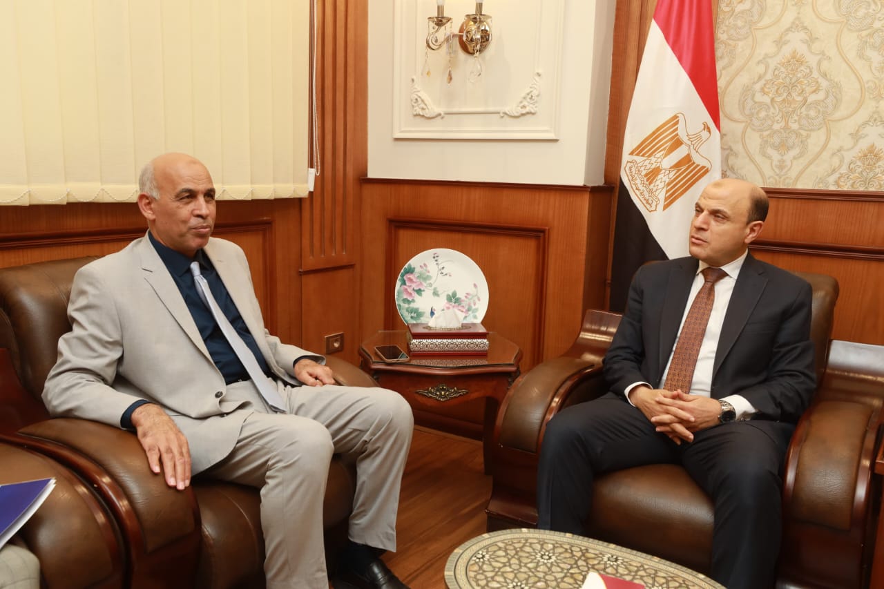 محافظ كفر الشيخ يستقبل القائم بعمل رئيس الجامعة لبحث عدد من الملفات التعليمية