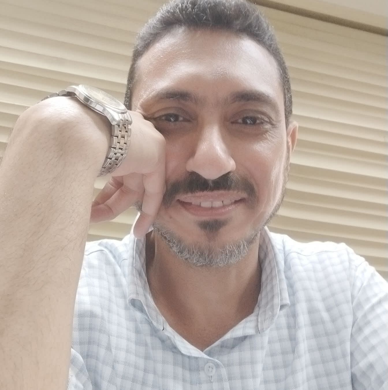 ياسر سعيد يكتب.. نعمة القلم..!!
