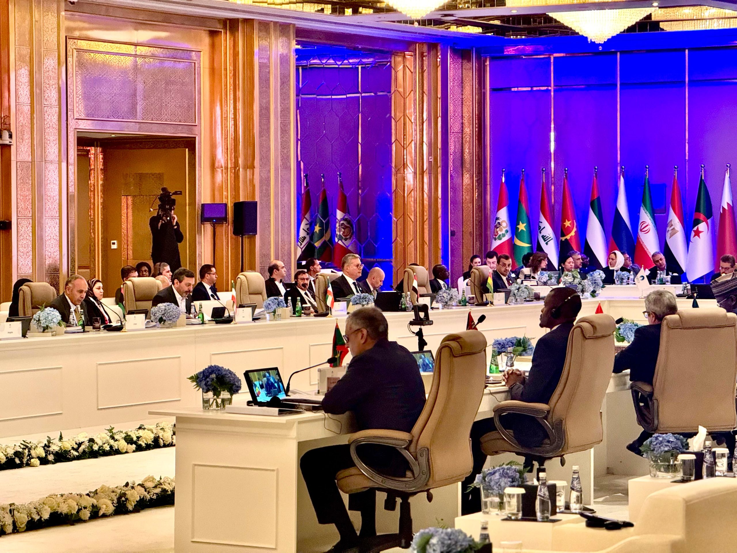 بدوى يشارك في الإجتماع الوزاري لمنتدي الدول المصدرة للغاز بالدوحة