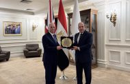 السفير العراقي يلتقي رئيس الجامعة البريطانية في مصر