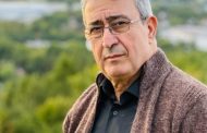هنا الجمهور.. التمثيل هنا المسرحي السوري الكردي أحمد اسماعيل اسماعيل