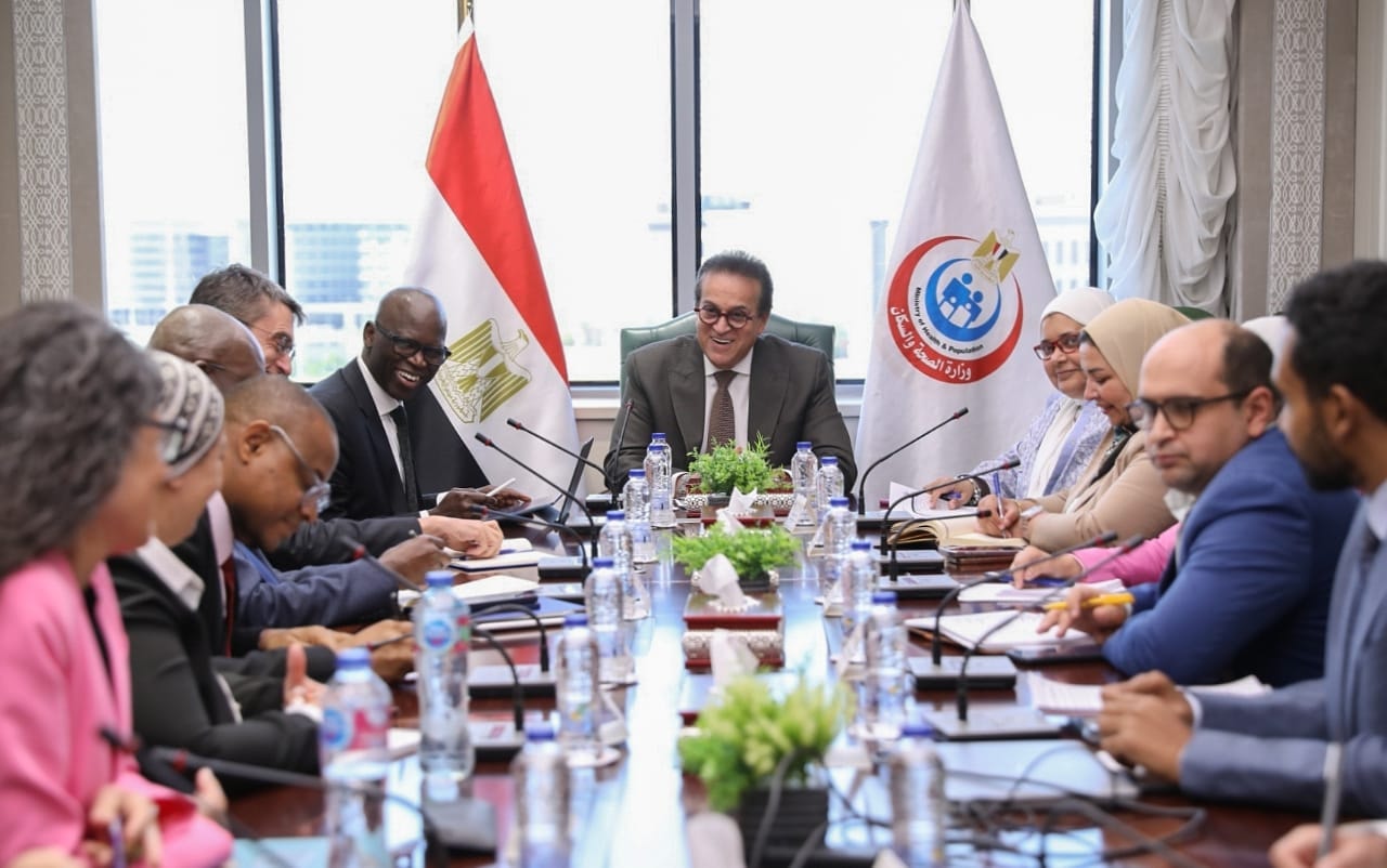 وزير الصحة يستقبل نائب رئيس البنك الدولي لمنطقة الشرق الأوسط وشمال إفريقيا لتعزيز التعاون في مجالي الصحة والتنمية البشرية
