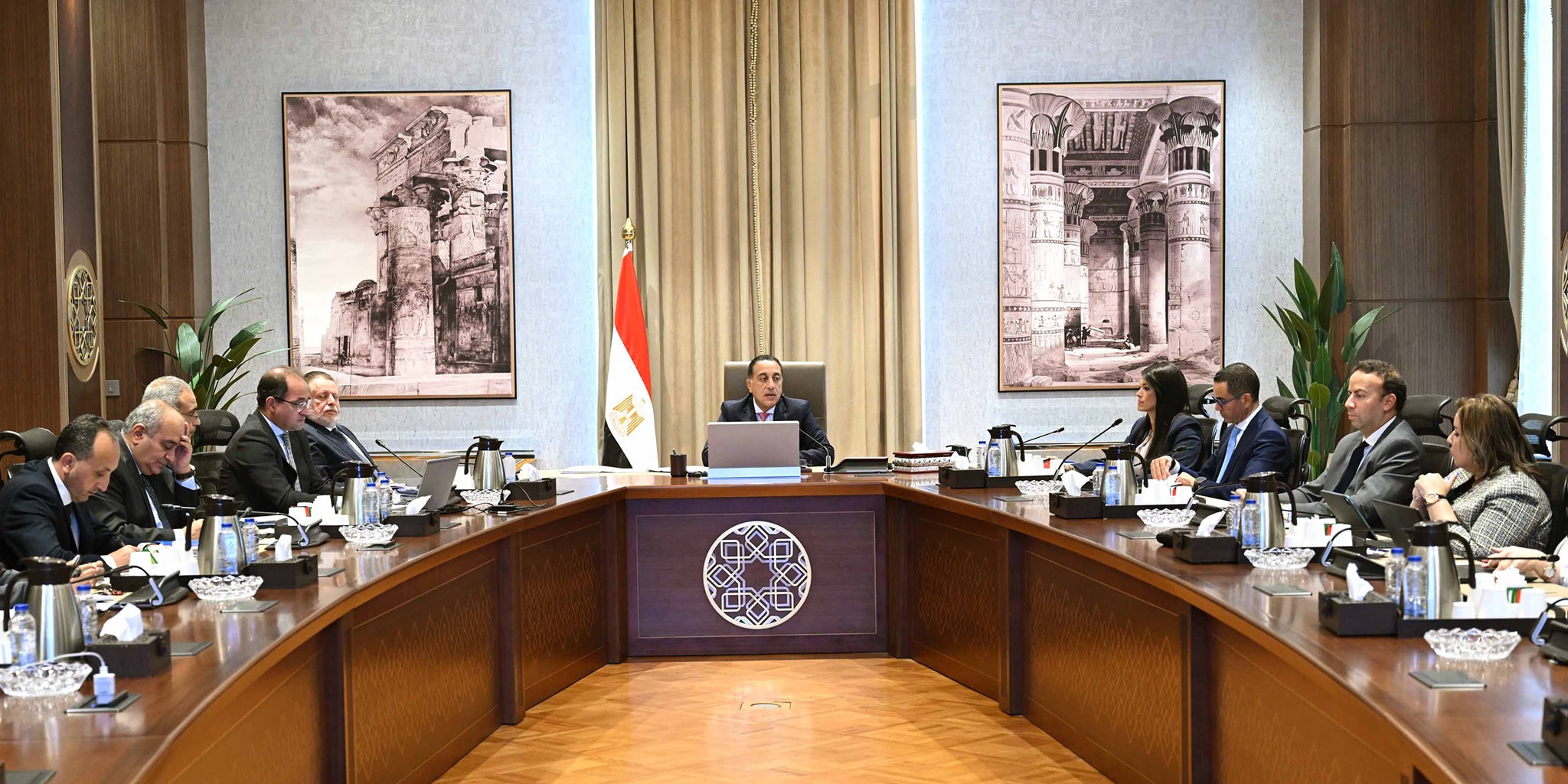 رئيس الوزراء يتابع مستجدات إجراءات تنفيذ برنامج الإصلاح الاقتصادي المصري الذي يتم تنفيذه بالتعاون مع صندوق النقد الدوليّ