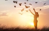 يسرا مباشر تكتب.. لا تبحث عن المعجزات