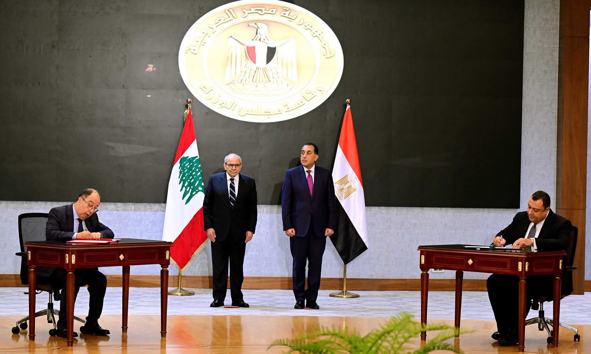 رئيسا وزراء مصر ولبنان يشهدان توقيع عدد من بروتوكولات التعاون بين البلدين