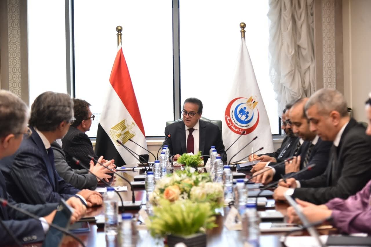 وزير الصحة يستقبل ممثلي «مالتي كير فارما» الإيطالية وهيئة الدواء المصرية و«جيبتو فارما» لمناقشة آليات التعاون في علاج الأمراض النادرة