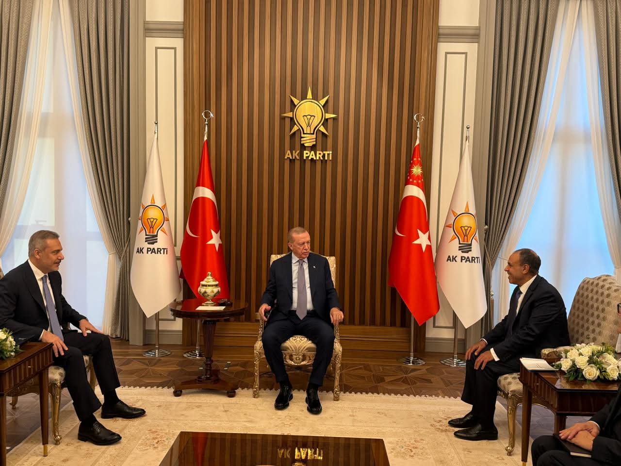 وزير الخارجية يلتقي الرئيس التركي رجب طيب إردوغان في أنقرة