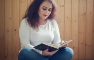 نبيلة علي متوج تكتب.. ضفةٌ أُخرَىٰ