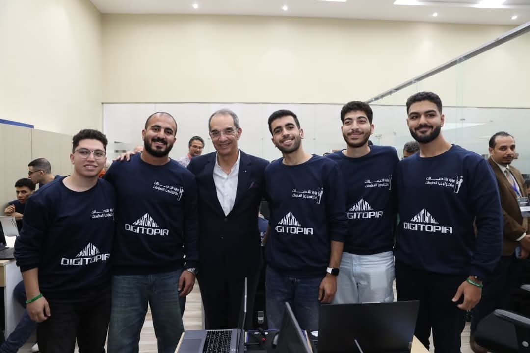 انتهاء فعاليات اليوم الأول من التصفيات النهائية للمسابقة المعلوماتية الأكبر في مصر 