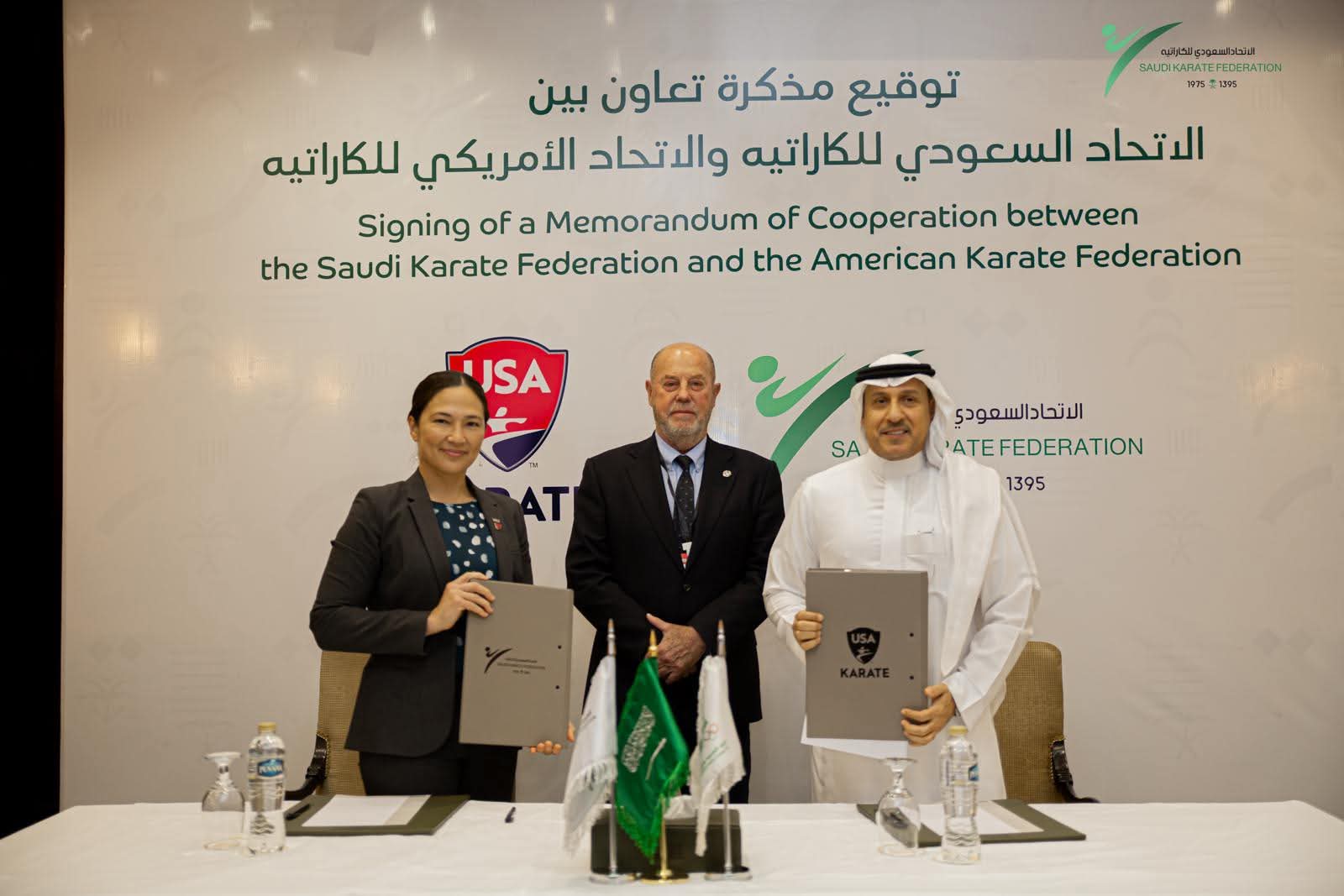 الولايات المتحدة والسعودية توقعان مذكرة تفاهم لتعزيز رياضة الكاراتيه خلال بطولة العالم بالقاهرة
