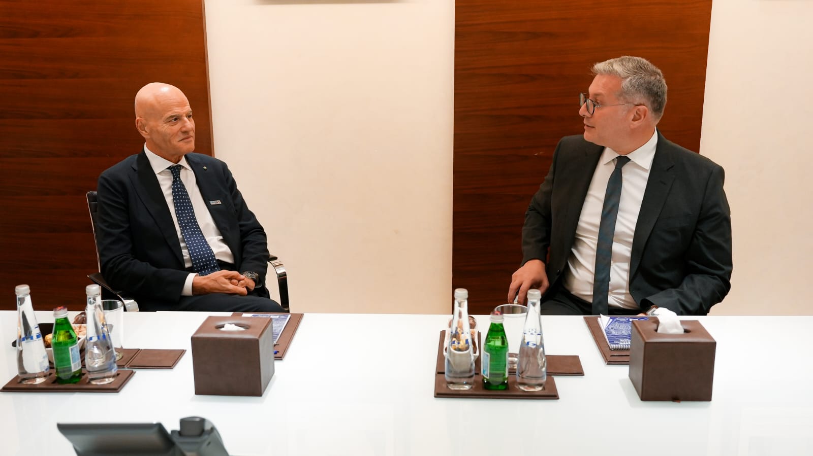 بدوى يبحث مع رئيس إيني الإيطالية تسريع برامج الاستكشاف والإنتاج ونقل الغاز القبرصي لمصر