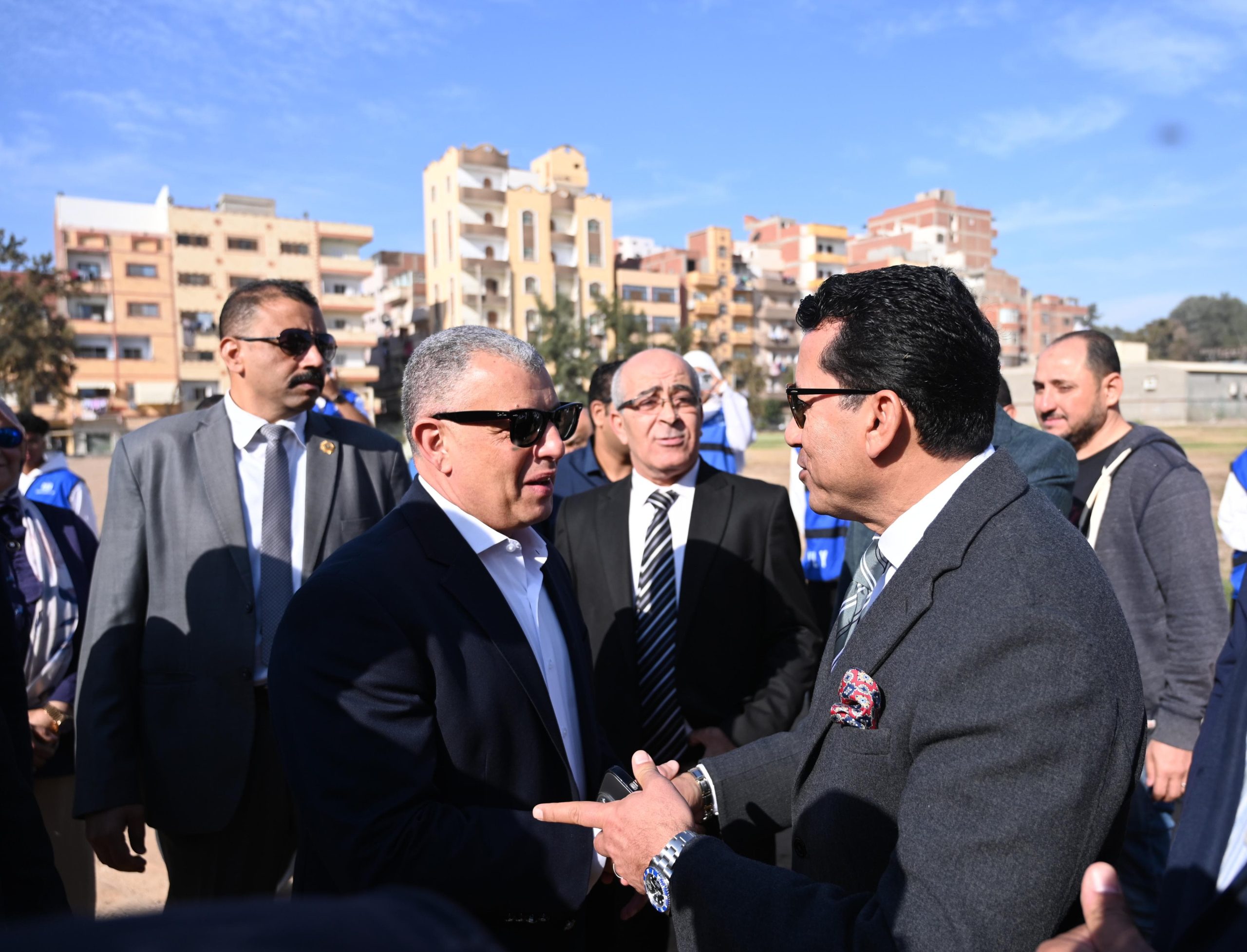 صبحي ومحافظ الإسماعيلية يتفقدان مشروع إنشاء المدرسة المصرية اليابانية بمركز التنمية الشبابية