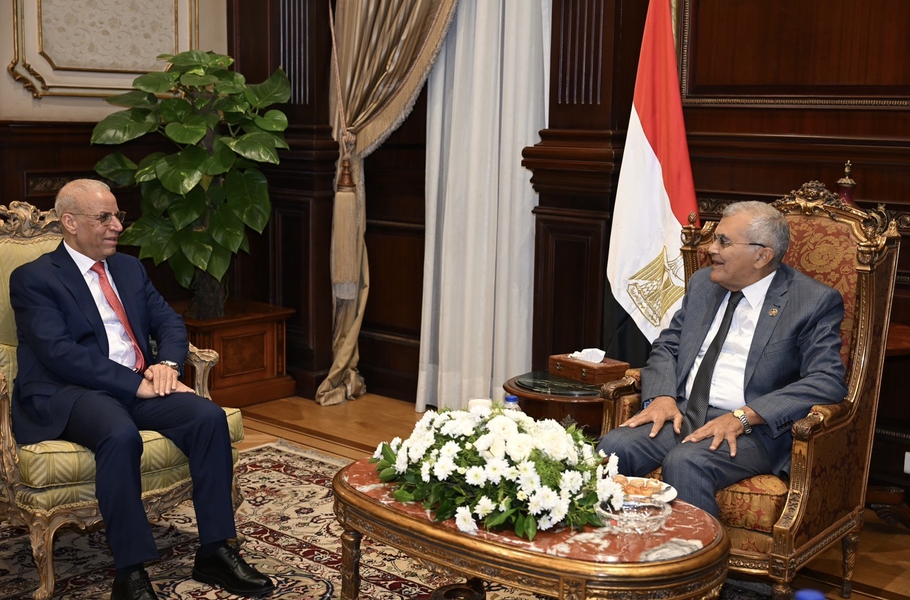 تعزيزٌ للعلاقات البرلمانية.. السفير العراقي يهنّئ رئيس مجلس الشيوخ المصري ويبحثان آفاق التعاون المشترك