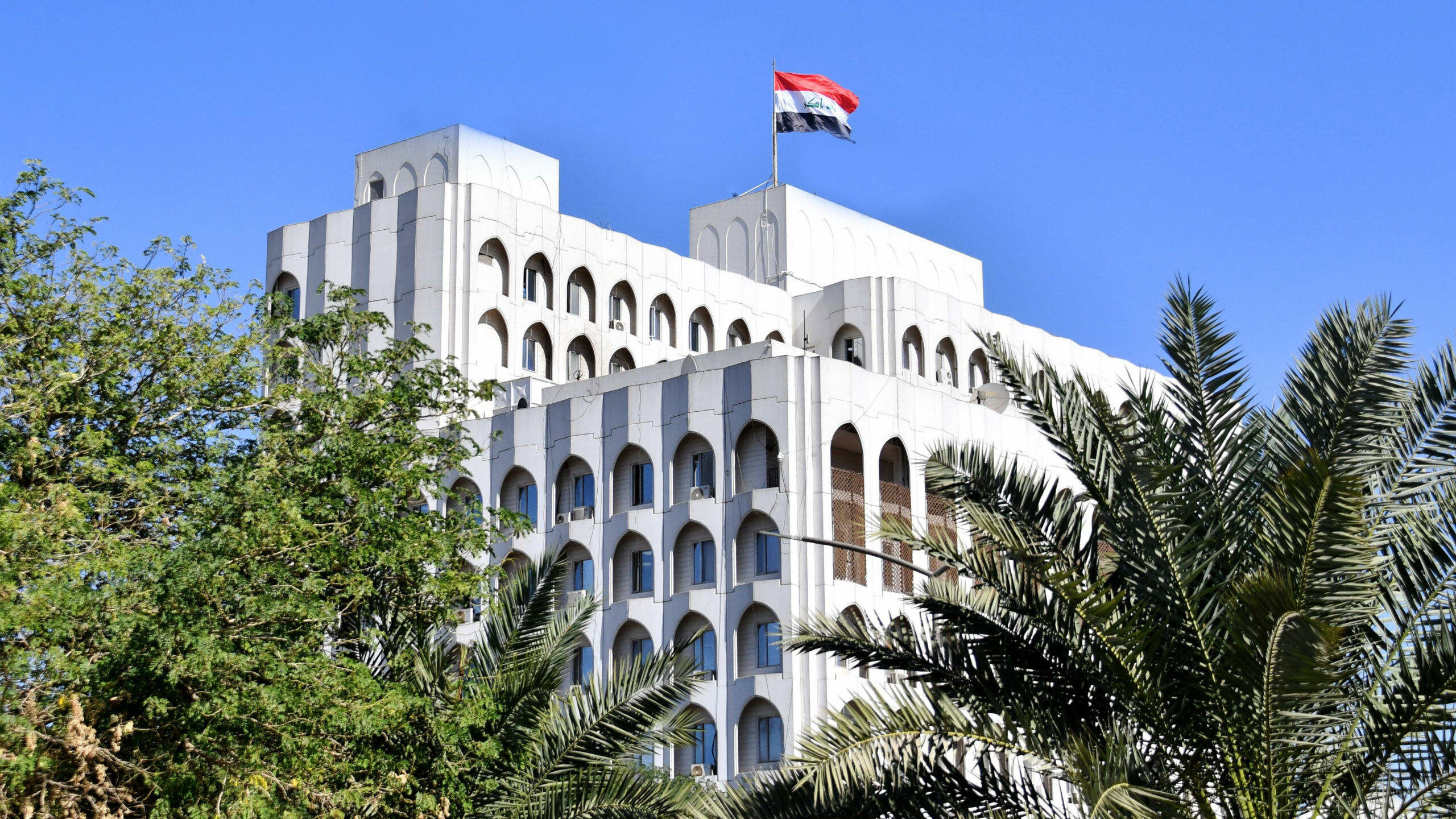 العراق يهنئ مصر بتعيين الدكتور خالد العناني مديراً عاماً لليونسكو
