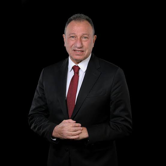 وزير الرياضة يهنئ الكابتن محمود الخطيب ومجلس إدارة النادي الأهلي الجديد