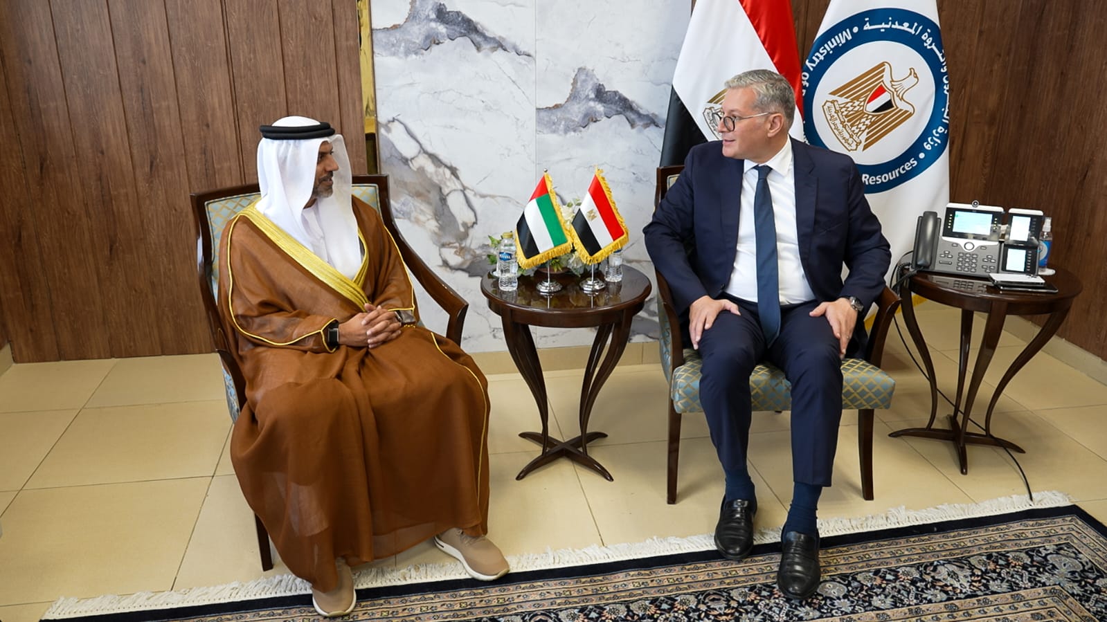 بدوى يبحث مع سفير الإمارات تعزيز التعاون والشراكة في قطاع البترول والغاز