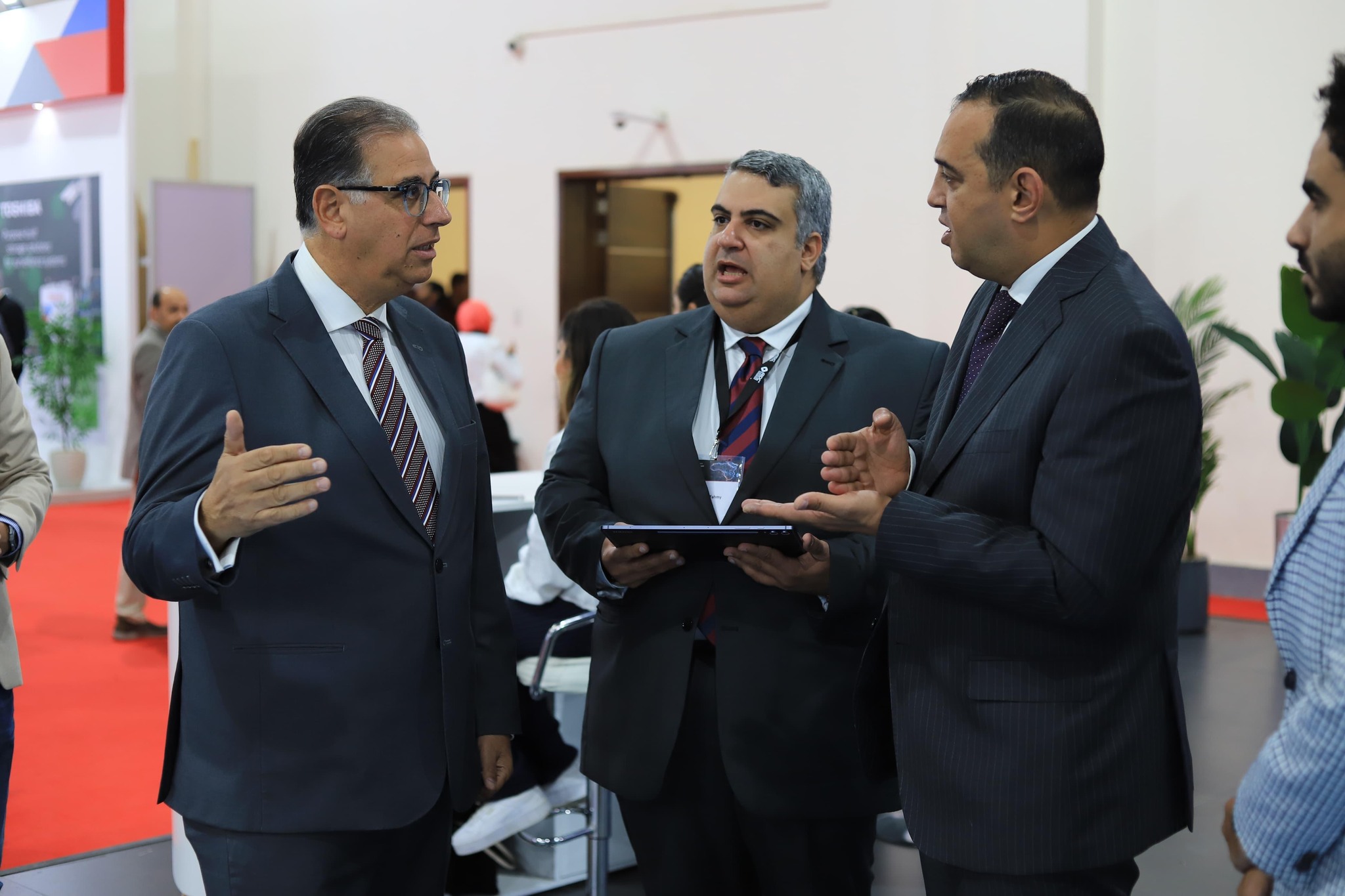 تنفيذاً لبروتوكول التعاون الموقع الخارجية والتعليم بمبادرة «مدرستك في مصر»