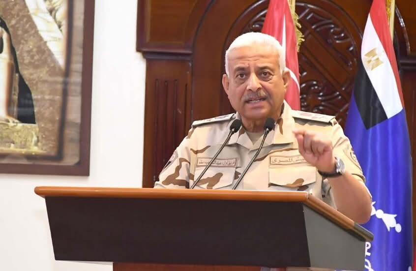 وزير الدفاع يحذر 