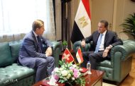 وزير الصحة يبحث والسفير السويسري تعزيز التعاون الصحي