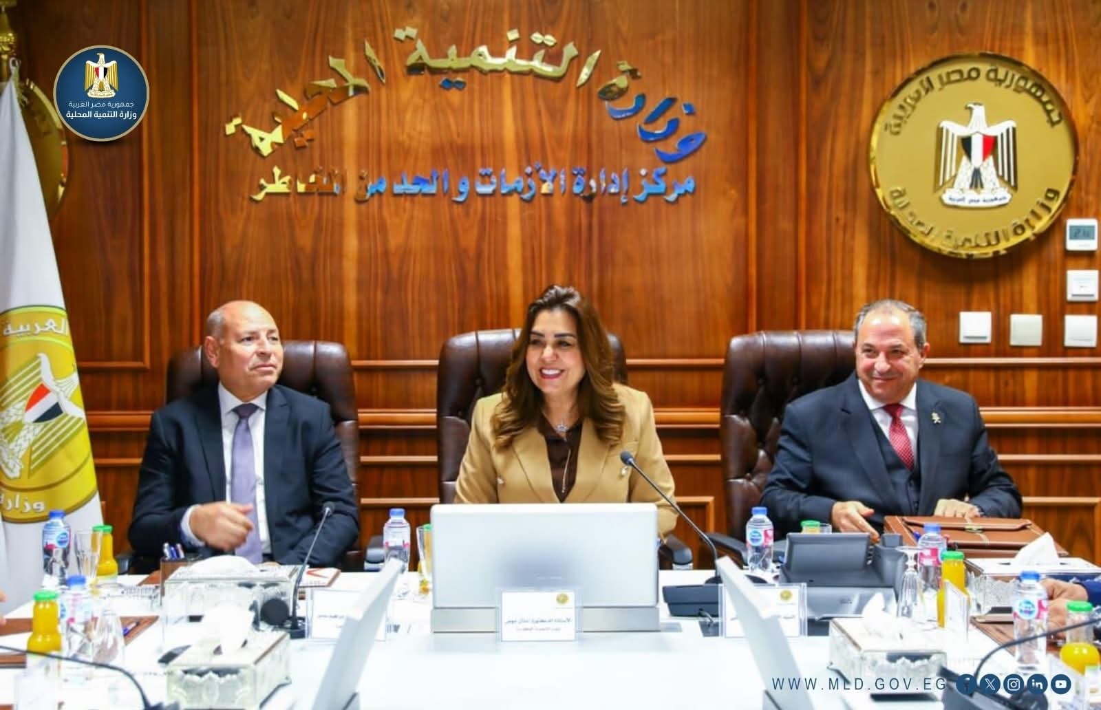 عوض تناقش مقترحات تطوير سوق العتبة وأسواق بورسعيد بحضور وفد 
