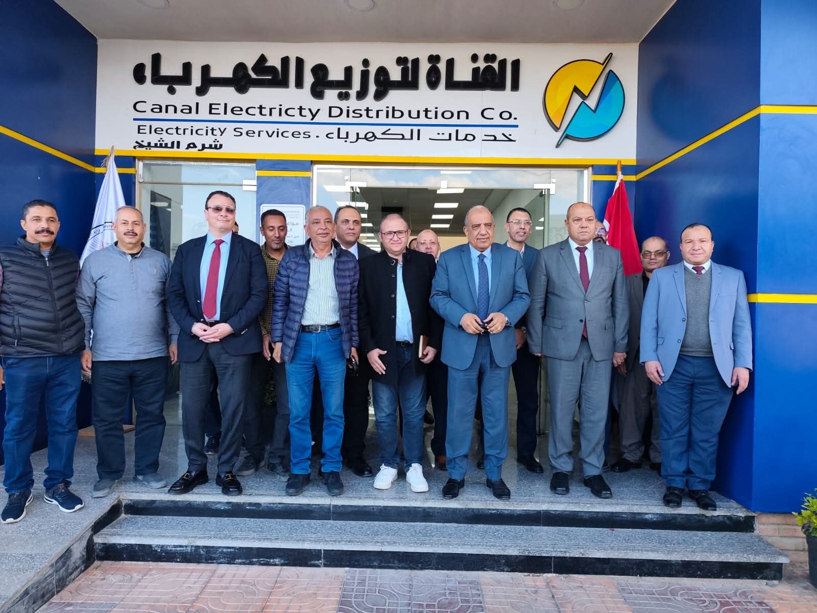 عصمت يتفقد مراكز خدمة العملاء.. وتقديم الخدمات لذوي الهمم وكبار السن فى شرم الشيخ