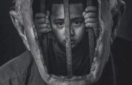 معروف مطرب يكتب .. طفل محاصر في جسد رجل