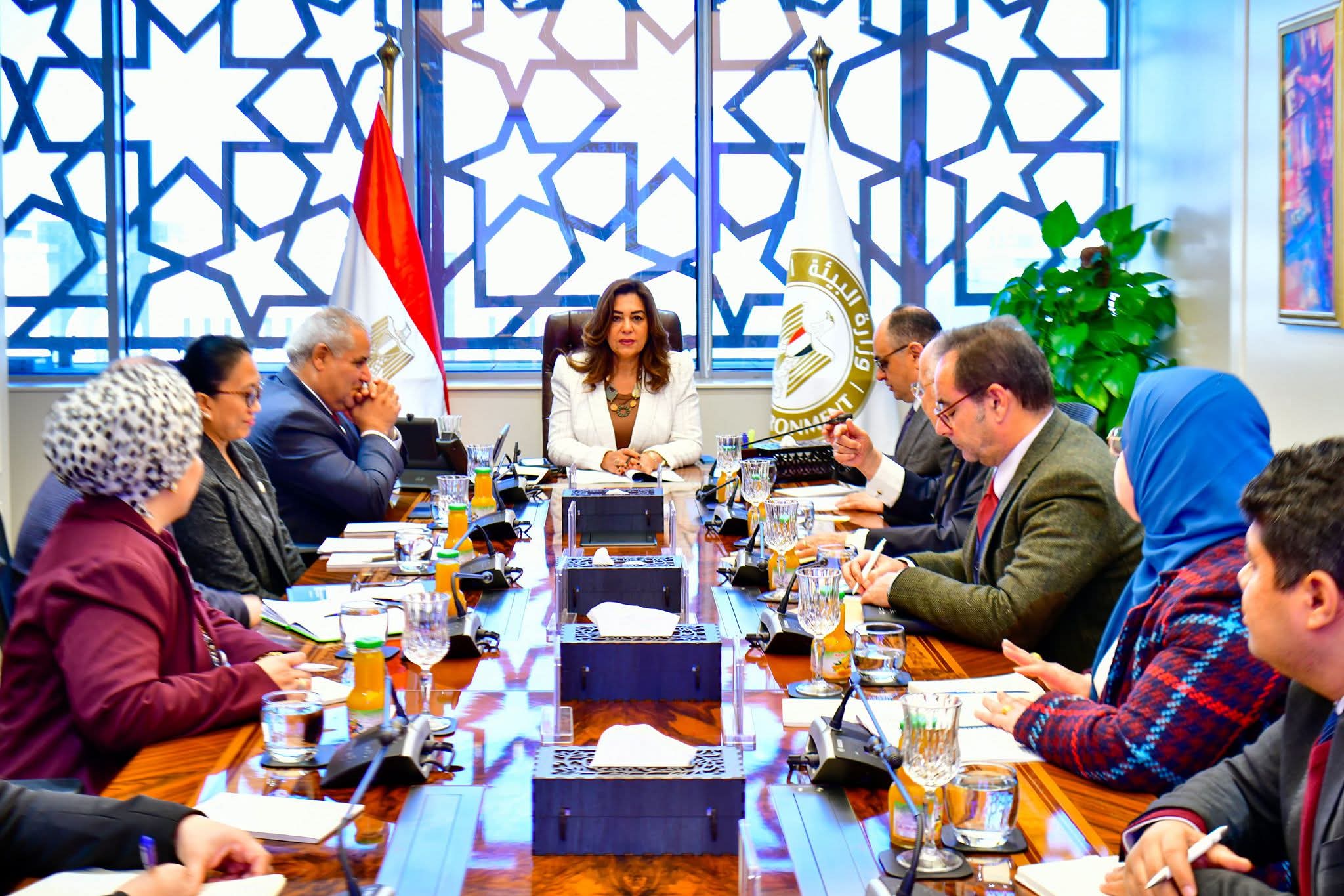 عوض تبحث التعاون المشترك مع منظمة الفاو في تنفيذ مشروعات بيئية مستدامة