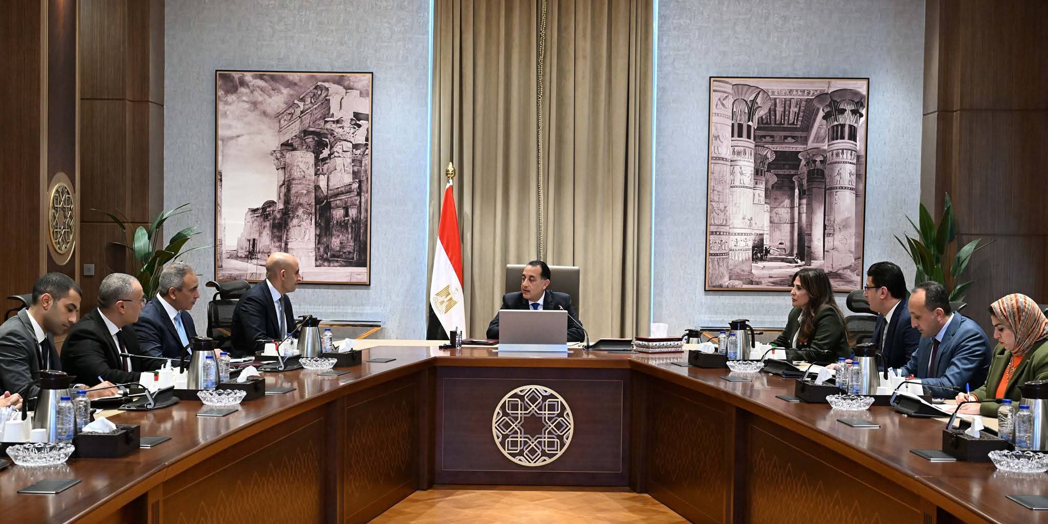 رئيس الوزراء يُتابع ترتيبات عقد امتحانات الثانوية العامة