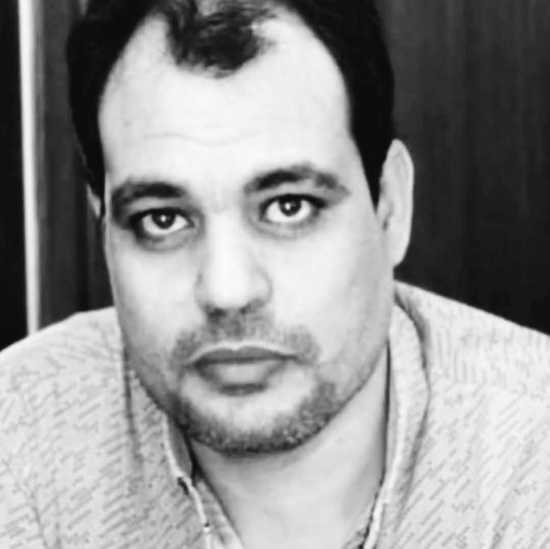 أحمد الغنيمي يكتب .. النعش الراقص
