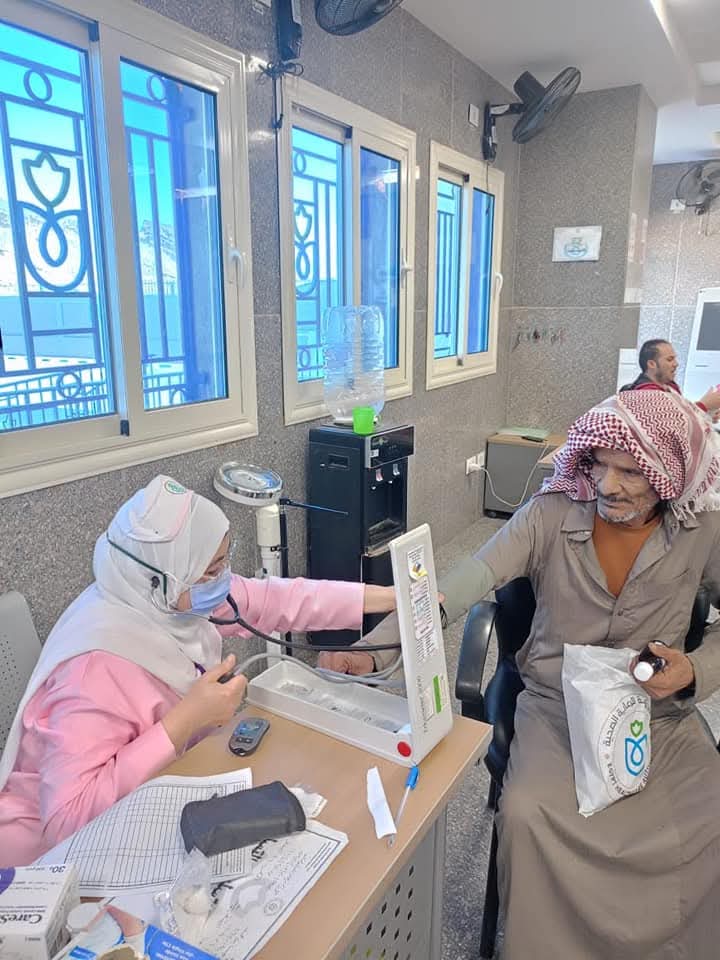 تقديم الخدمات الطبية لـ 2 مليون مواطن من كبار السن