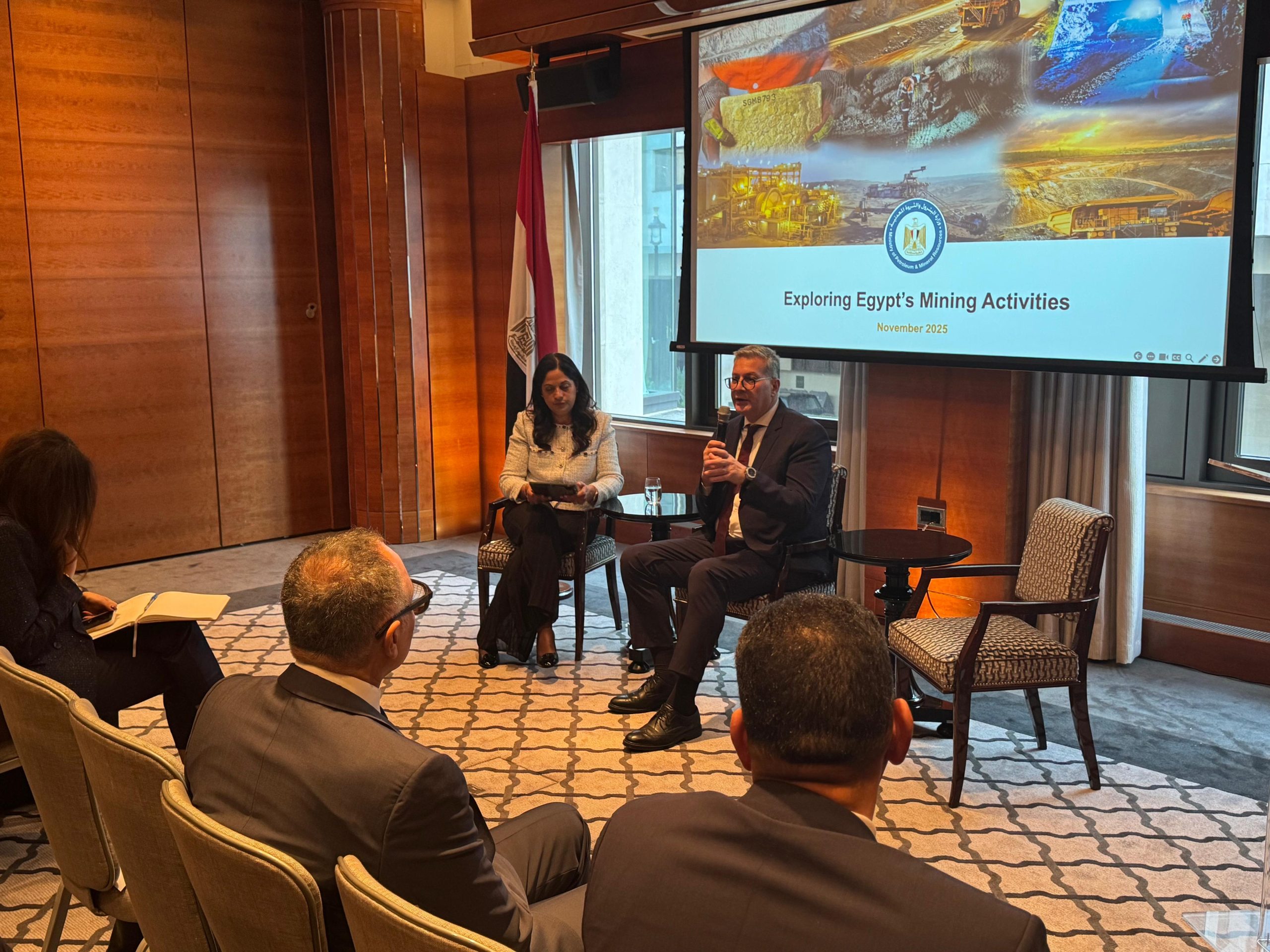 بدوي يترأس بعثة الأعمال المصرية في لندن للترويج للحوافز الاستثمارية بقطاع التعدين المصري