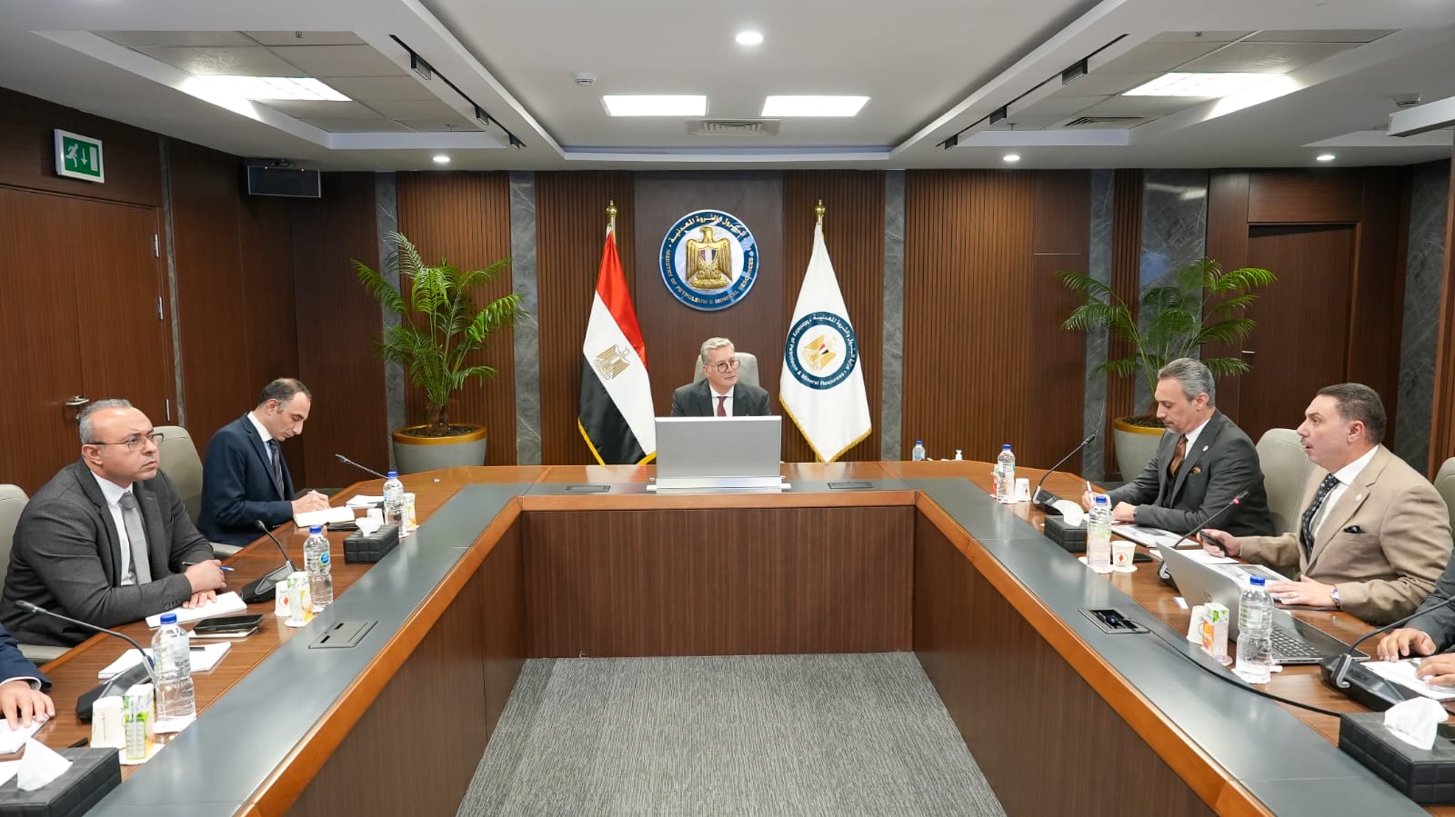 بدوي يبحث تطوير آلية تدريب جميع سائقي نقل المنتجات البترولية