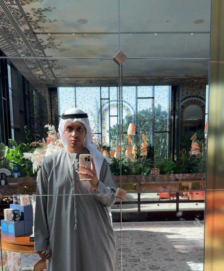 انزلِ حاجبيكِ