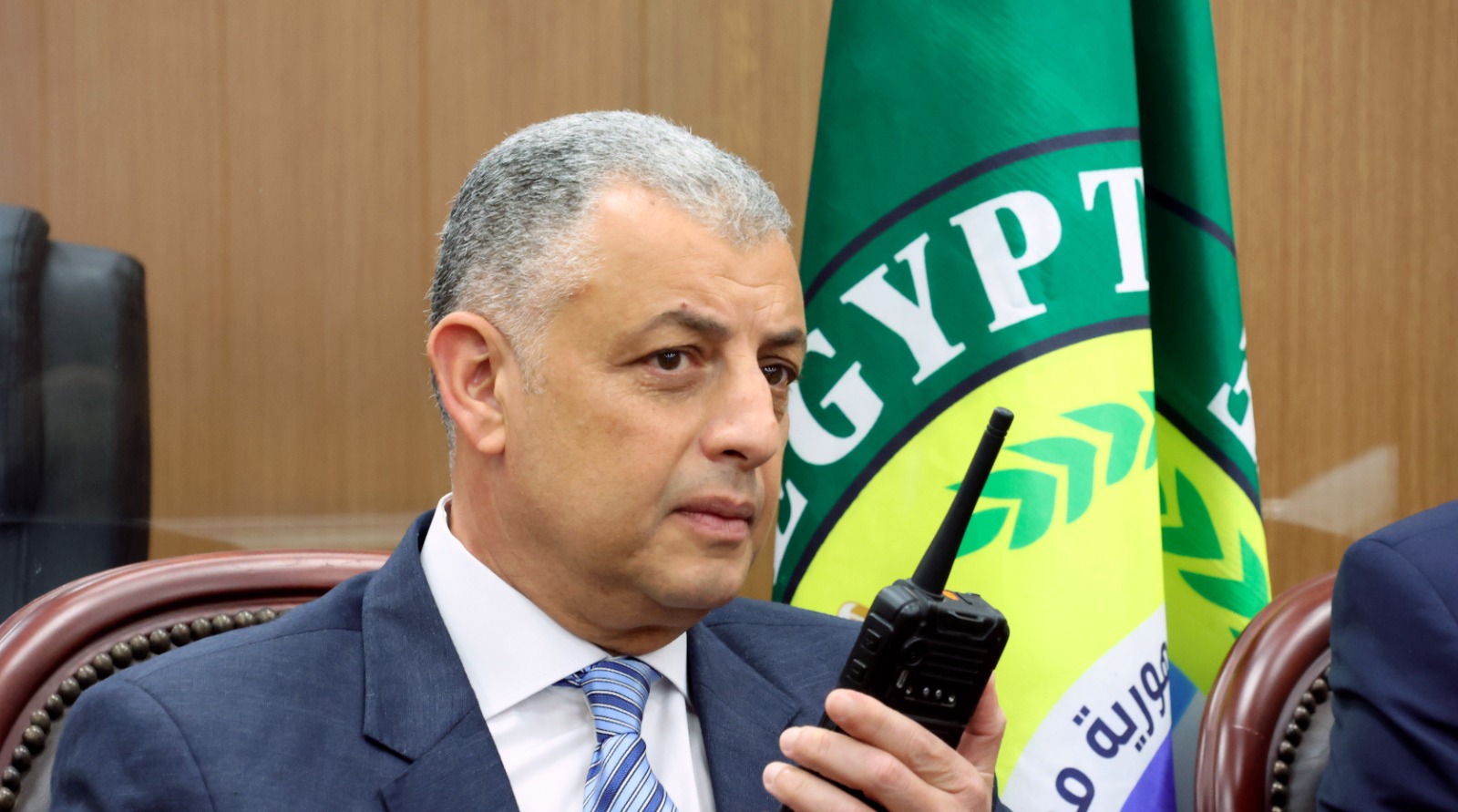 محافظ الإسماعيلية يتابع فتح المقرات الانتخابية في اليوم الثاني من جولة الإعادة لانتخابات مجلس النواب