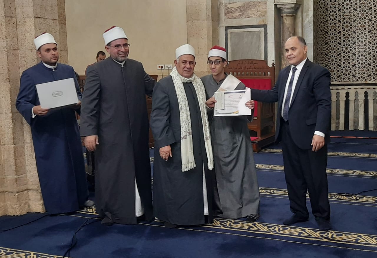 بحضور قيادات الأزهر وبنك فيصل.. بدء توزيع جوائز مسابقة حفظ القرآن الكريم 