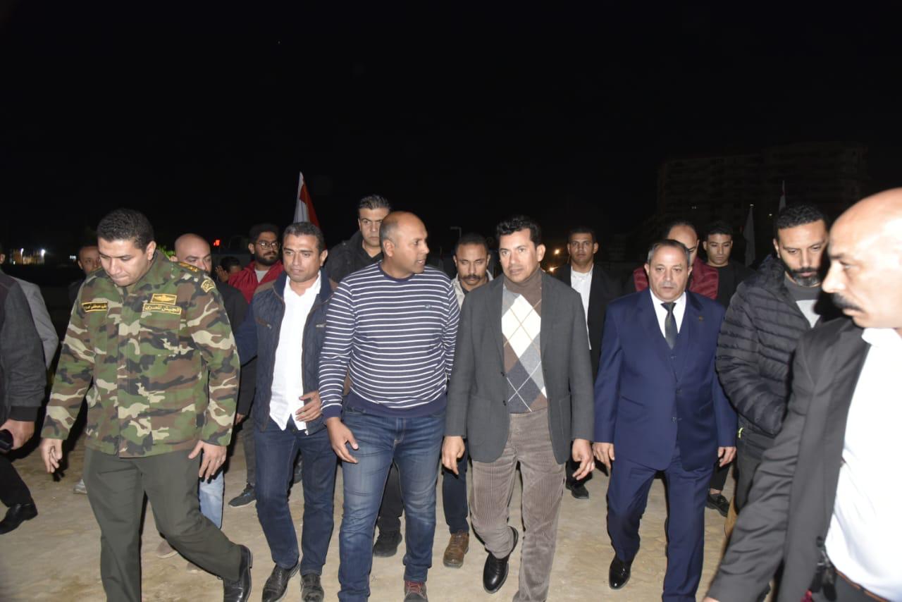 صبحي ومحافظ بورسعيد يتفقدان استاد النادي المصري الجديد للوقوف على آخر الاستعدادات قبل الافتتاح