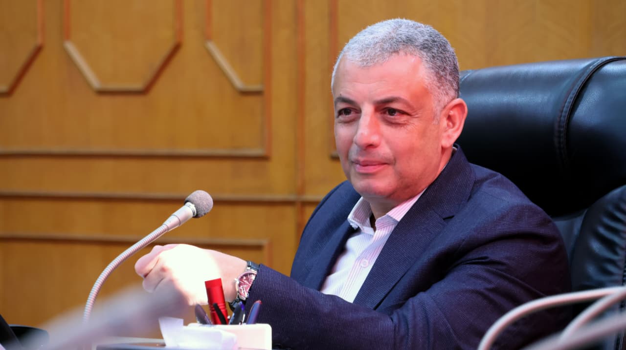 محافظ الإسماعيلية يعلن إطلاق خطوط مواصلات مجانية خلال الافتتاح لخدمة رواد 