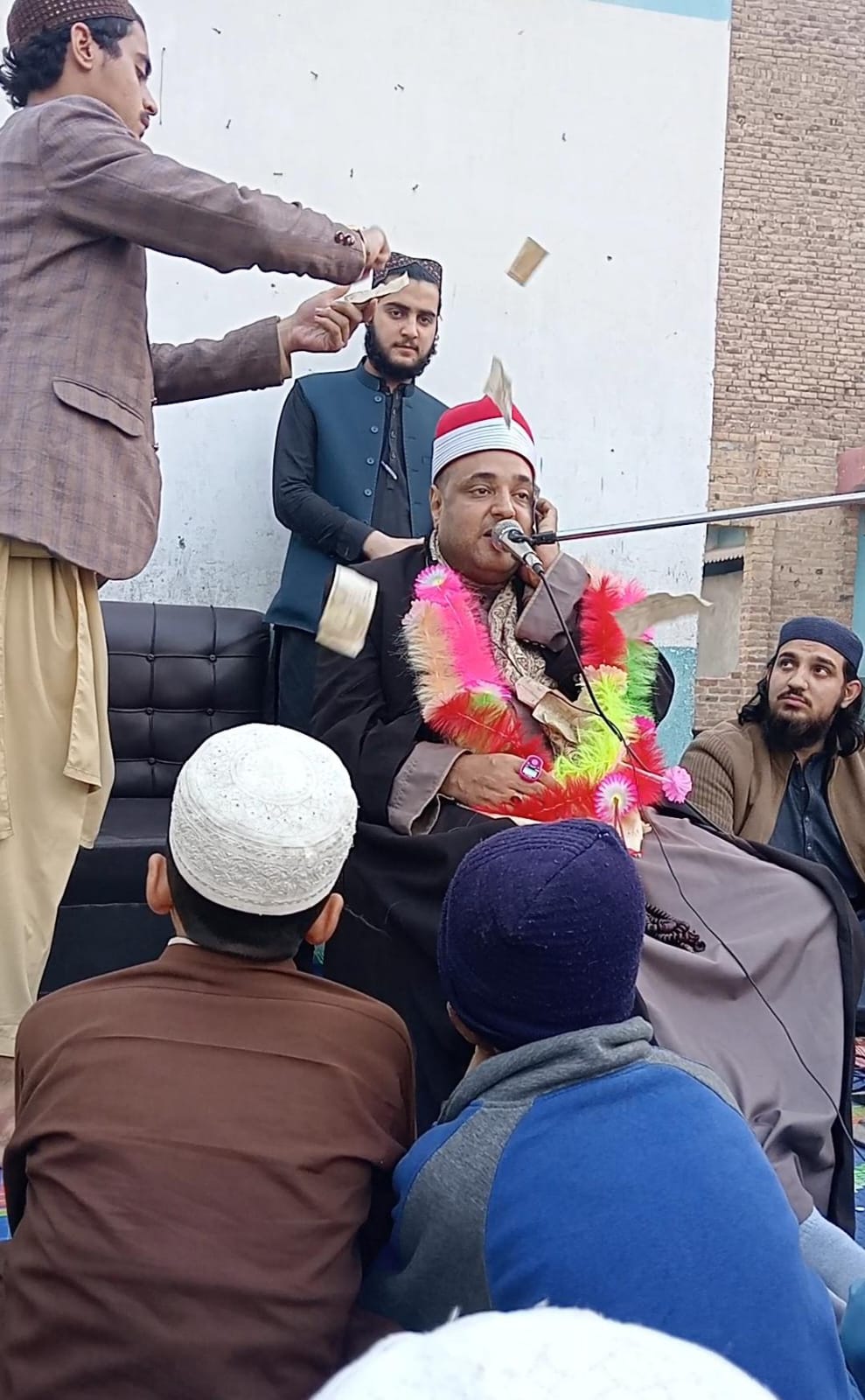 القارئ محمد الملاح: تفاجأت بالأمر وأعتذر لنقابة القراء