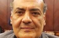 د. يحيى سنبل يكتب.. قصيدة في هجاء المدير الفاسد