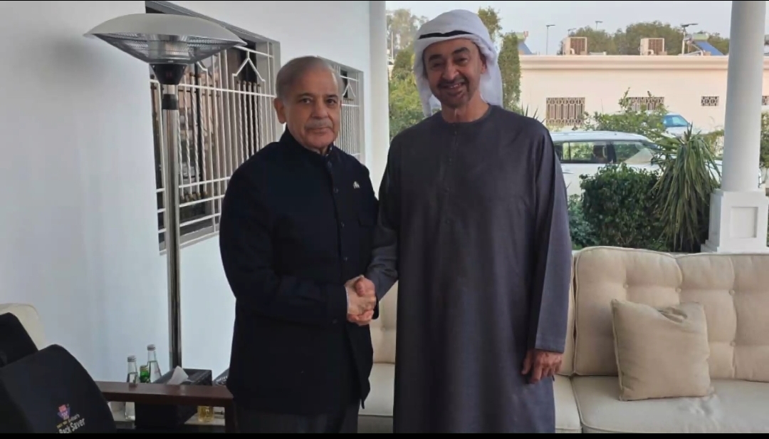 شهباز شريف ومحمد بن زايد يؤكدان الارتقاء بالعلاقات الباكستانية-الإماراتية إلى شراكة اقتصادية استراتيجية