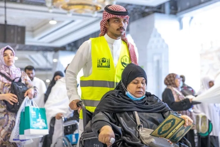 تعزيزًا لجودة الخدمات المقدمة لضيوف الرحمن.. مسارات خاصة لكبار السن وذوي الإعاقة في المسجد الحرام