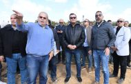 وزير الإسكان يتفقد مشروع 