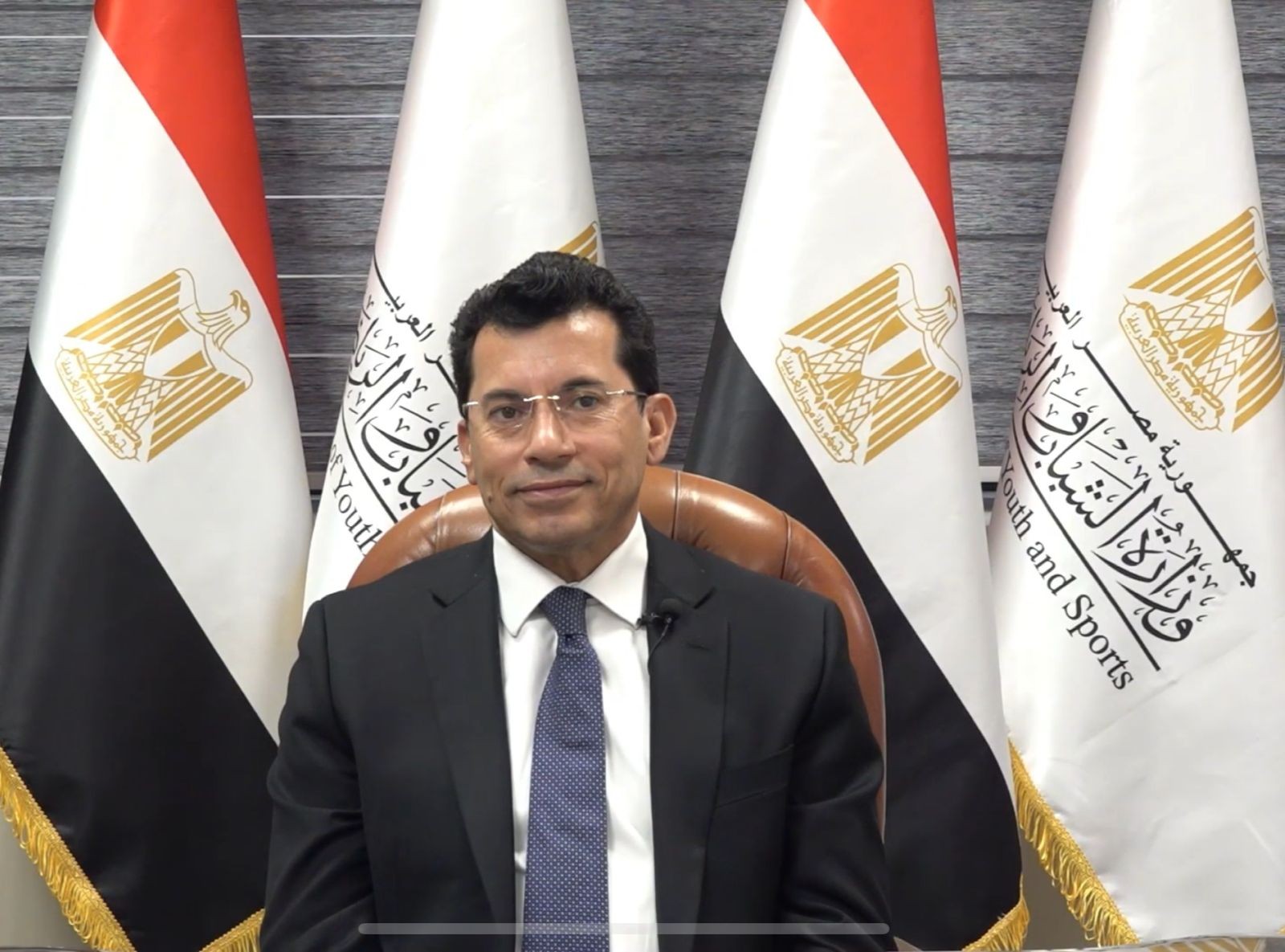 وزير الشباب والرياضة ينعي وفاة لاعب غزل المحلة والمنتخب المصري السابق