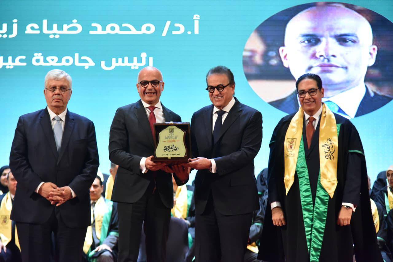 نائب رئيس الوزراء وزير الصحة يشهد احتفالية عيد العلم الـ22 بجامعة القاهرة