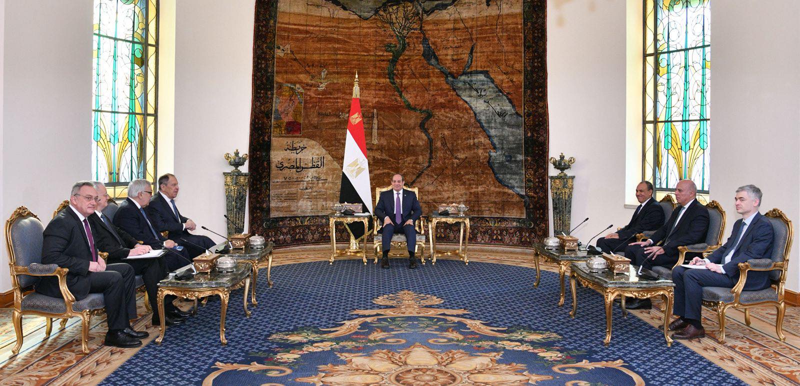 الرئيس السيسى يبحث مع لافروف ضرورة وقف الحرب في غزة وتثبيت وقف إطلاق النار ومنع التصعيد في المنطقة