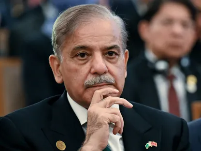 شهباز شريف: حق تقرير المصير للكشميريين التزام دولي لا يسقط بالتقادم