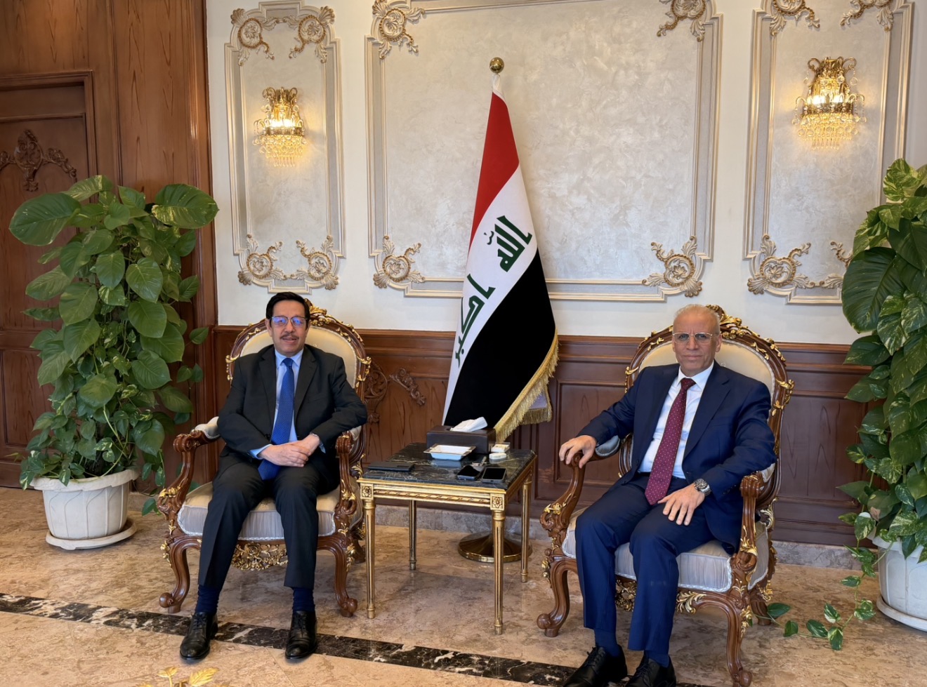 السفير العراقي يستقبل سفير موريتانيا في القاهرة
