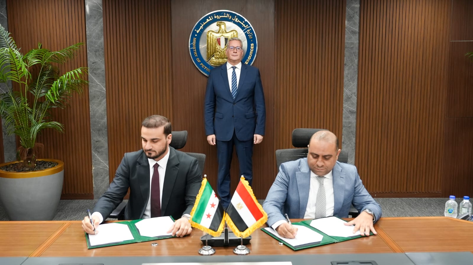 بدوى يشهد توقيع مذكرتي تفاهم وتقديم الخبرات الفنية المصرية لقطاع الطاقة السورى