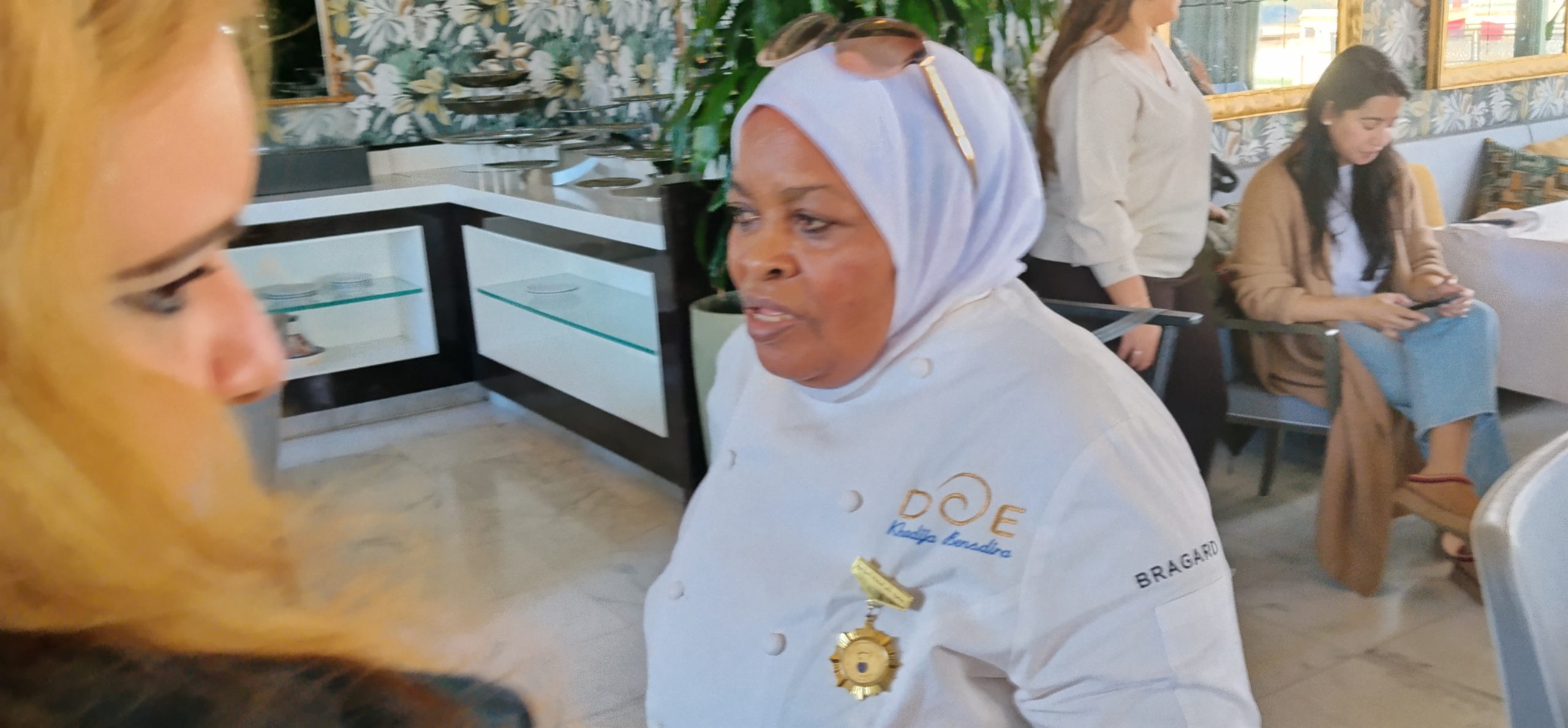 خديجة بن سديرة.. أيقونة الطهي التي حملت المطبخ المغربي من عبق التراث إلى العالمية